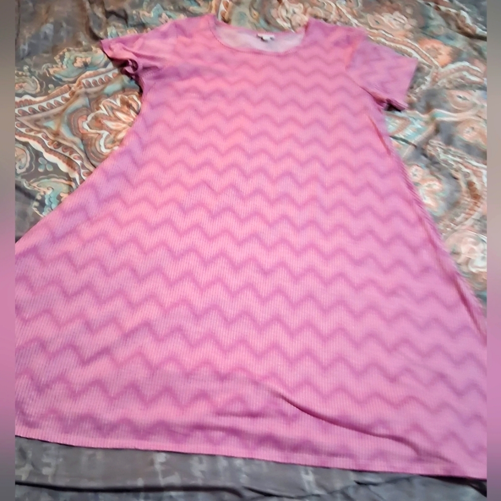 LuLaRoe 3XL Jesse Pink Zigzag Pattern Dress